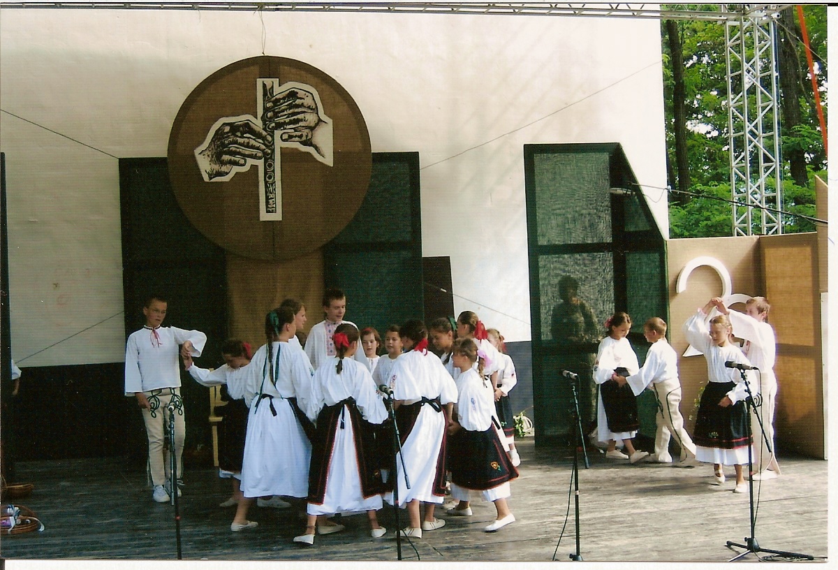 Rok 2005 DFS Domovina téma -Trh 001.jpg