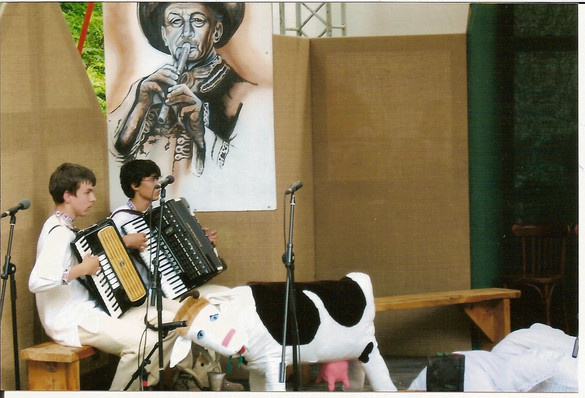 Rok 2005 DFS Domovina téma -Trh 002.jpg